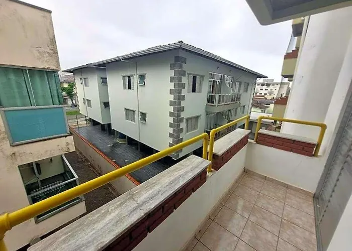 Apto. Ubatuba Praia Grande 2Qts 2Ban A 100M Do Mar